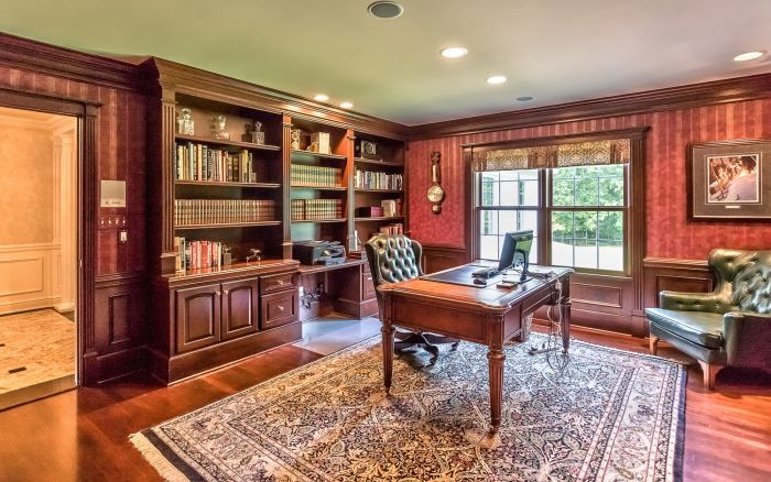franklin park luxury homes for sale